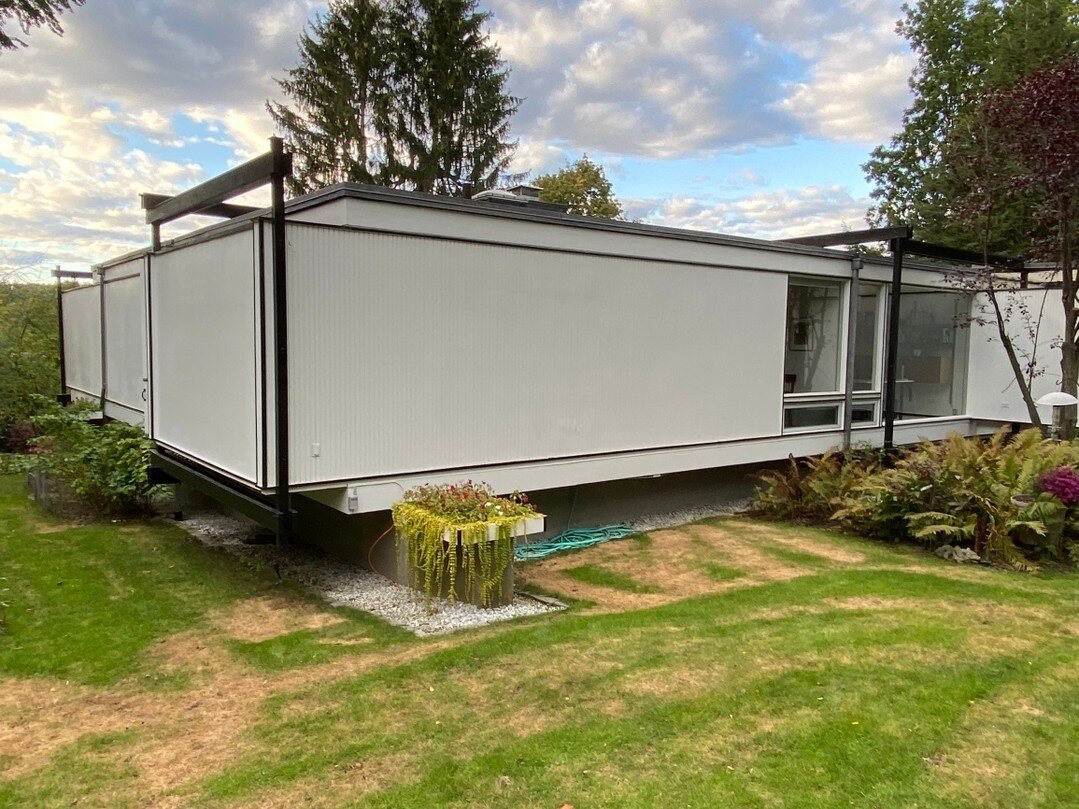 Yanofsky Residence, Chestnut Hill, Massachusetts, designed by Paul Rudolph in 1956. Photo by Kelvin Dickinson.�?�
⠀�?�
For more Paul Rudolph, follow us at:⠀�?�
Instagram: paulrudolphfoundation⠀�?�
Web: www.paulrudolphheritagefoundation.org⠀�?�
Facebook: �?�paulr